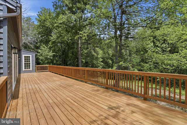 2391 HOLLY SPRINGS RD, Amissville, VA 20106
