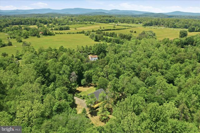2391 HOLLY SPRINGS RD, Amissville, VA 20106