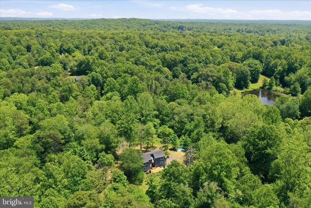 2391 HOLLY SPRINGS RD, Amissville, VA 20106