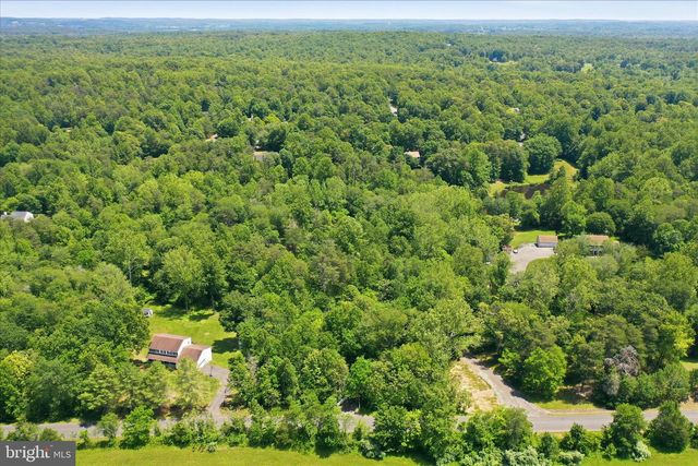 2391 HOLLY SPRINGS RD, Amissville, VA 20106
