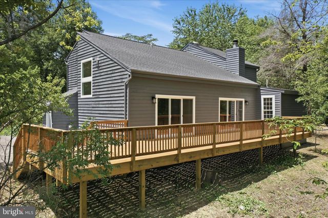 2391 HOLLY SPRINGS RD, Amissville, VA 20106