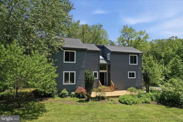 2391 HOLLY SPRINGS RD, Amissville, VA 20106
