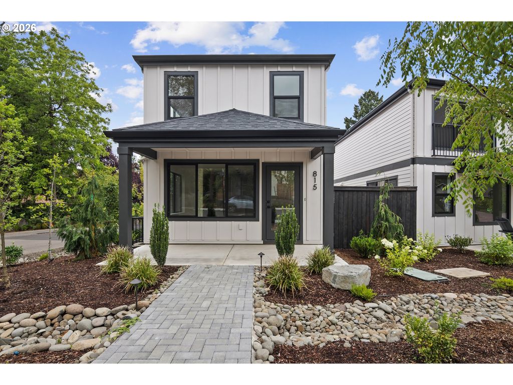 815 3rd St, Lake Oswego, OR 97034