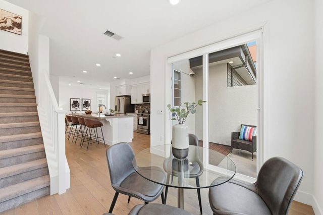 29284 Hub Lane, Hayward, CA 94544
