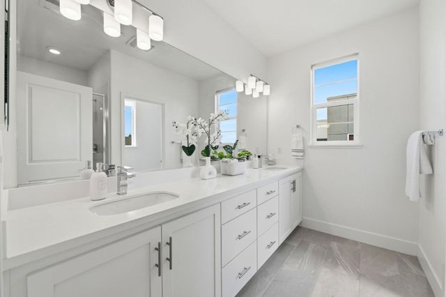 29284 Hub Lane, Hayward, CA 94544