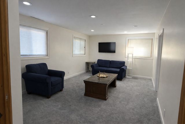 3627 W 121st Place, Alsip, IL 60803