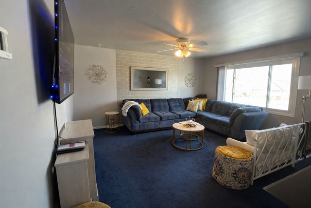 3627 W 121st Place, Alsip, IL 60803