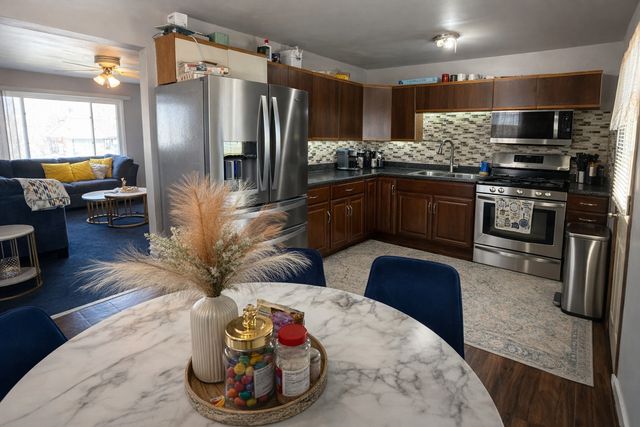 3627 W 121st Place, Alsip, IL 60803