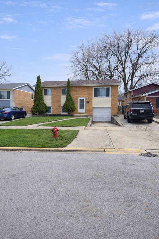 3627 W 121st Place, Alsip, IL 60803