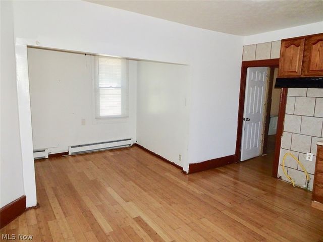 4587 Niessen Court, Cleveland, OH 44109