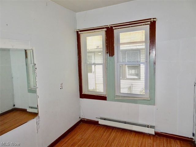 4587 Niessen Court, Cleveland, OH 44109