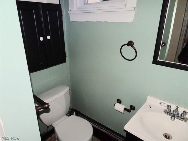 4587 Niessen Court, Cleveland, OH 44109