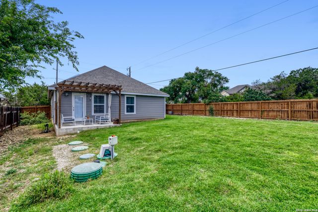 111 Alpine Ct, Spring Branch, TX 78070