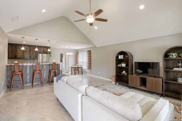 111 Alpine Ct, Spring Branch, TX 78070