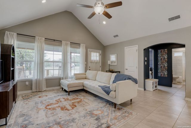 111 Alpine Ct, Spring Branch, TX 78070
