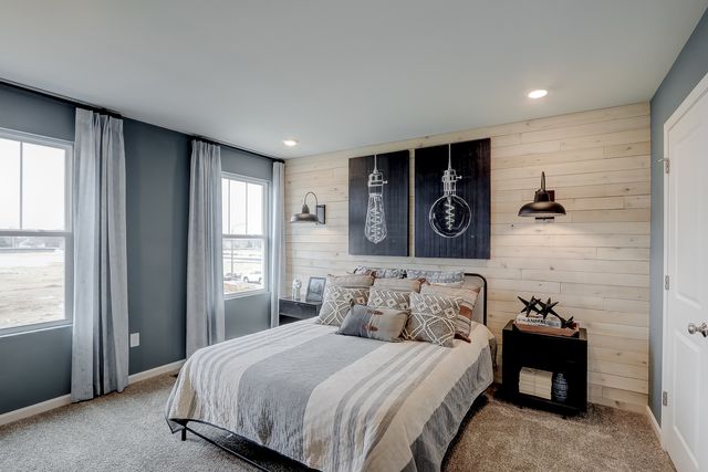 230 Piper Glen Avenue, Oswego, IL 60543