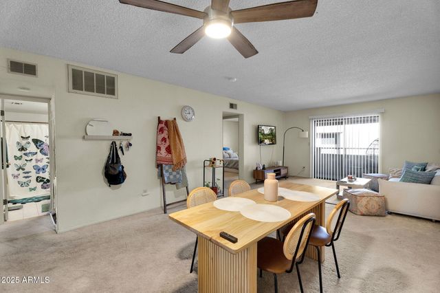 10828 N BILTMORE Drive 223, Phoenix, AZ 85029