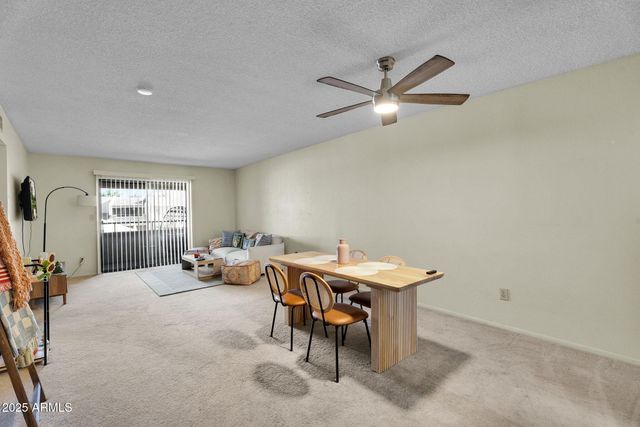 10828 N BILTMORE Drive 223, Phoenix, AZ 85029