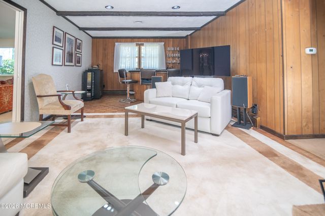 177 Kingfisher Drive, Middletown, NJ 07748