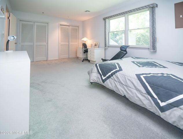 177 Kingfisher Drive, Middletown, NJ 07748