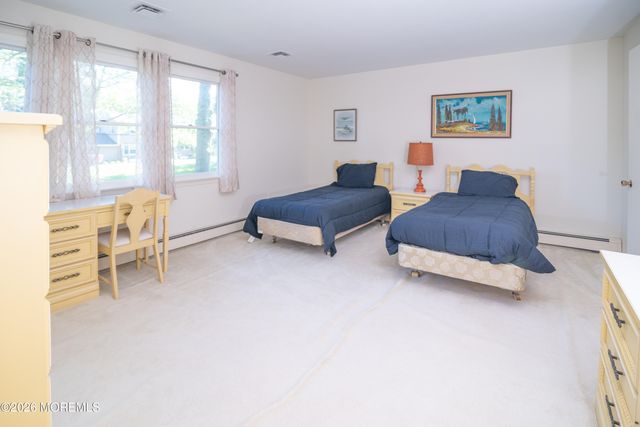 177 Kingfisher Drive, Middletown, NJ 07748