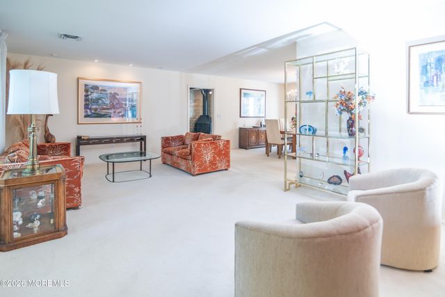 177 Kingfisher Drive, Middletown, NJ 07748