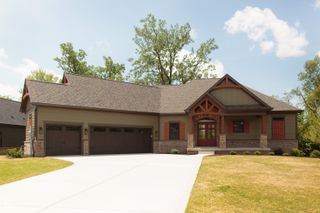5086 Oak Ridge Trail, Columbus, IN 47201