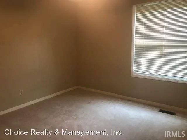 1615 S Buffstone Court, Bloomington, IN 47401