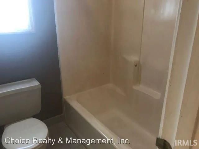 1615 S Buffstone Court, Bloomington, IN 47401