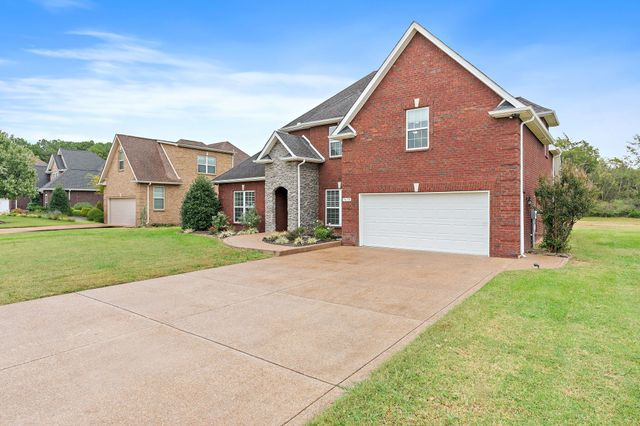 7670 Knobdate Rd, Smyrna, TN 37167