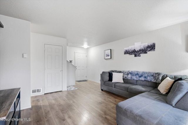 1210 Main ST, Sandpoint, ID 83864