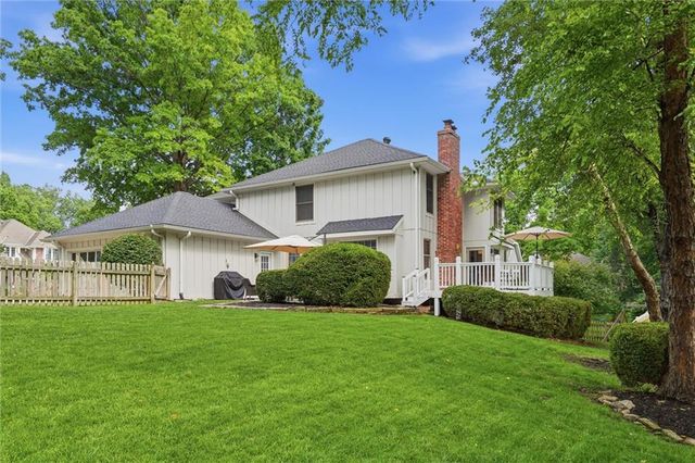 11904 Aberdeen Road, Leawood, KS 66209