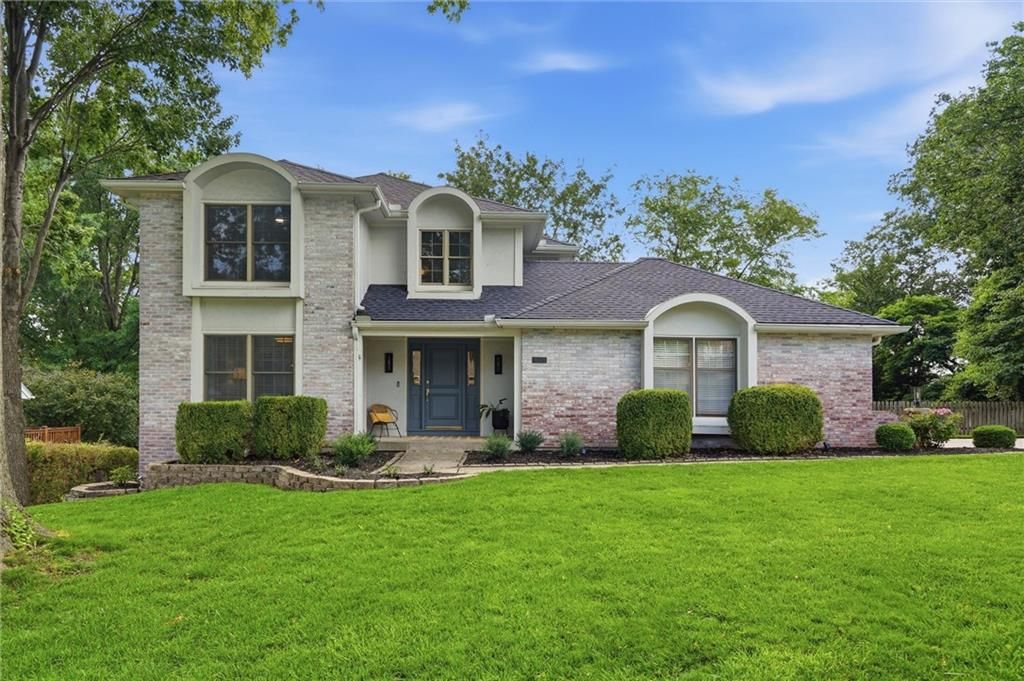 11904 Aberdeen Road, Leawood, KS 66209
