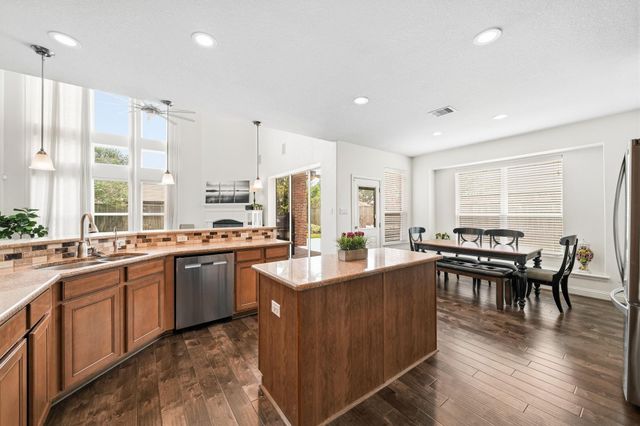 17610 Strackfield Lane, Tomball, TX 77377