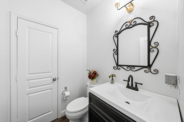 17610 Strackfield Lane, Tomball, TX 77377