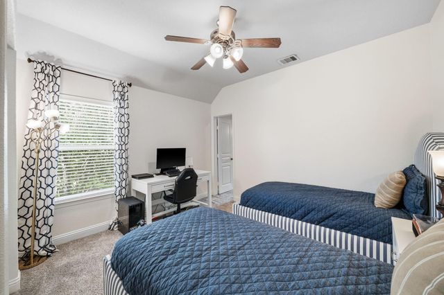 17610 Strackfield Lane, Tomball, TX 77377
