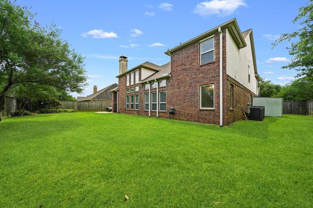 17610 Strackfield Lane, Tomball, TX 77377
