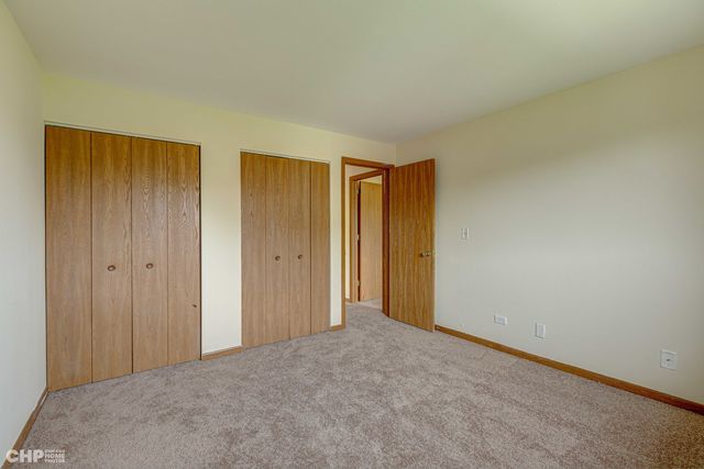 439 Berkshire Drive 36, Crystal Lake, IL 60014