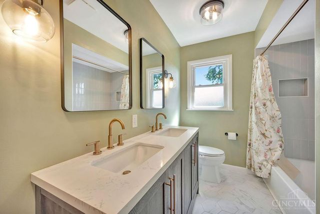 905 Kensington Street, Middletown, OH 45044