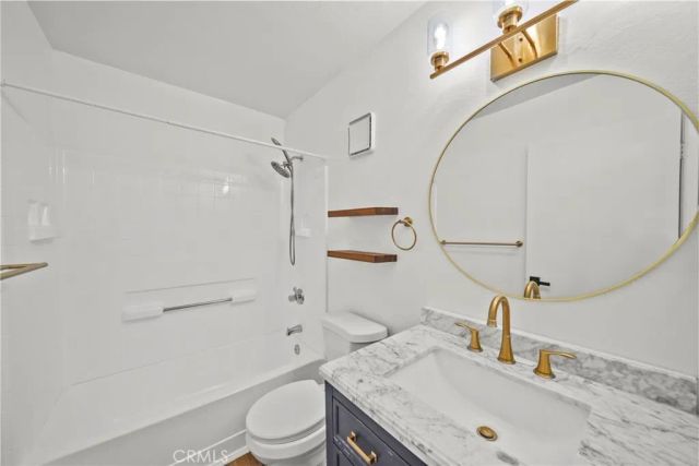 21370 Nandina Lane 103, Newhall, CA 91321