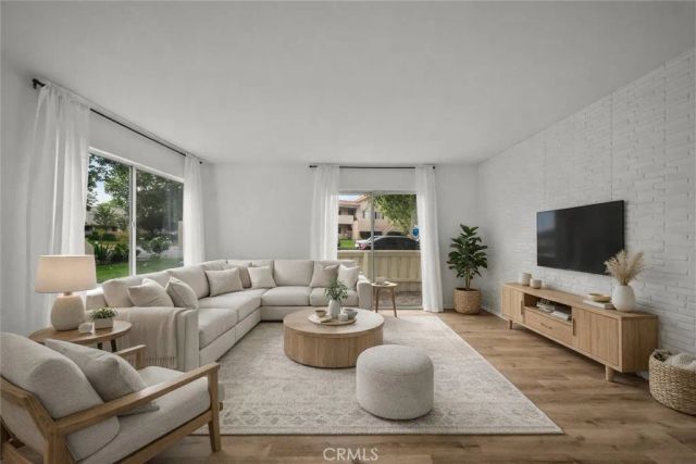 21370 Nandina Lane 103, Newhall, CA 91321