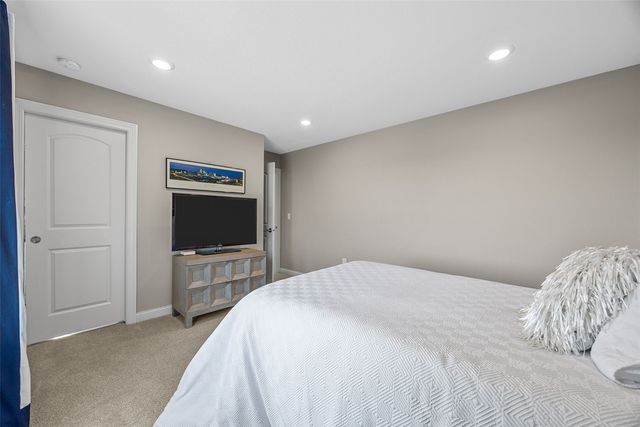 1340 Salm Drive, North Liberty, IA 52317