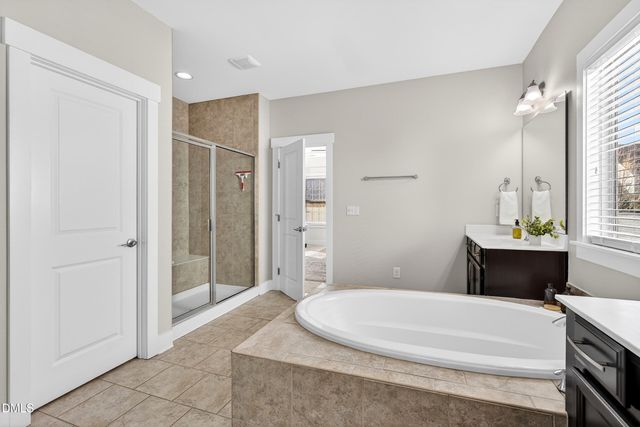 2147 Bluff Oak Drive, Cary, NC 27519