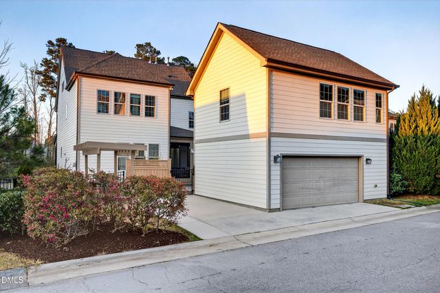 2147 Bluff Oak Drive, Cary, NC 27519