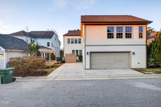 2147 Bluff Oak Drive, Cary, NC 27519