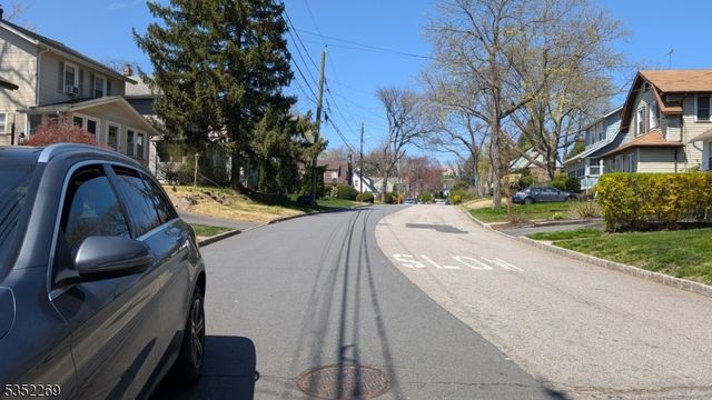 89 Glendale St, Nutley Twp., NJ 07110