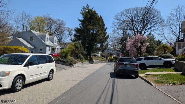 89 Glendale St, Nutley Twp., NJ 07110