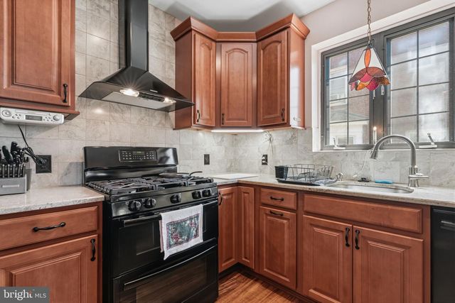 724 LONGSHORE AVE, Philadelphia, PA 19111