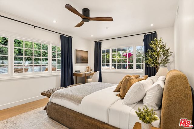 16644 Calneva Drive, Encino, CA 91436