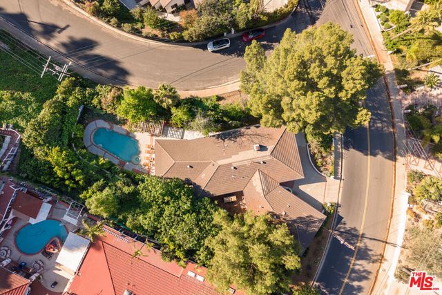 16644 Calneva Drive, Encino, CA 91436